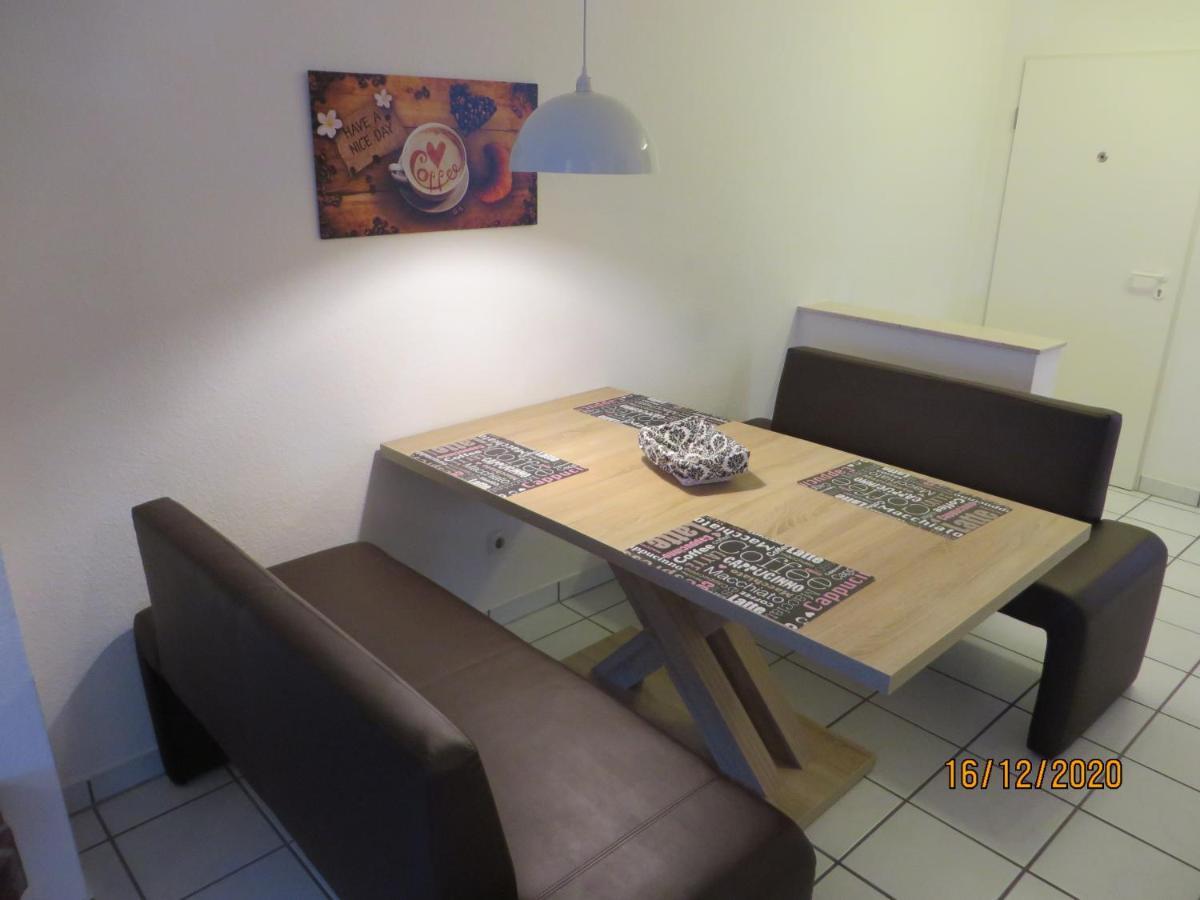 Ferienwohnung Am Hofgarten Langenfeld  エクステリア 写真